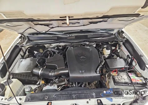 2016 Toyota Tacoma Double Cab z USA, uszkodzony, nr VIN 3TMCZ5AN6GM015409